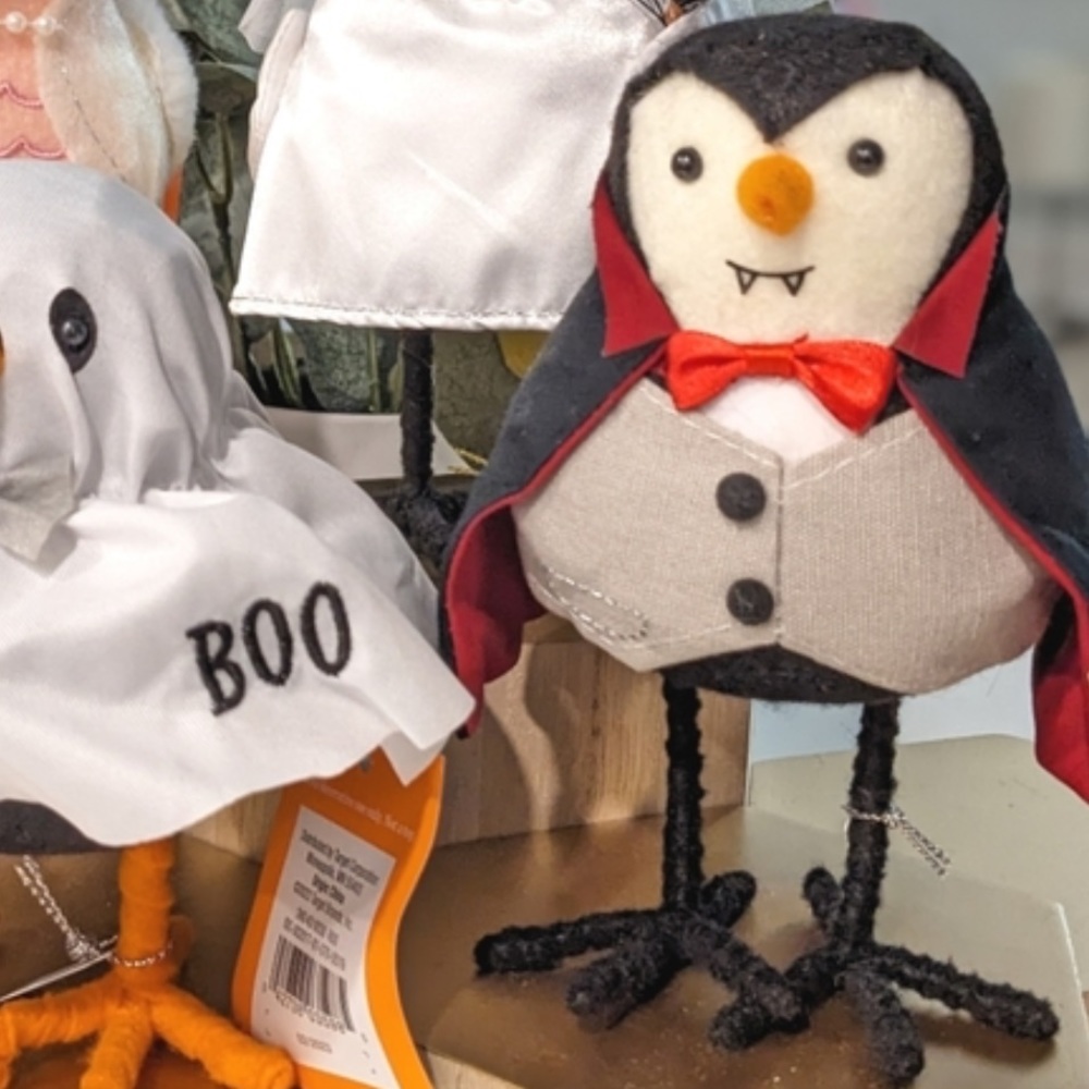 5.75" Fabric Halloween Bird Figurine Dracula Count - Picture 2 of 9